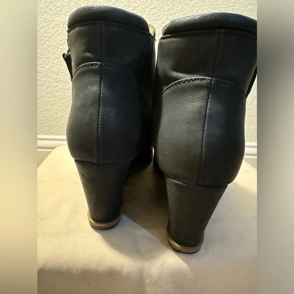 Soul by Naturalizer Women's Size 6W Shoes Black Wedge Bootie Side Zip - Picture 6 of 12